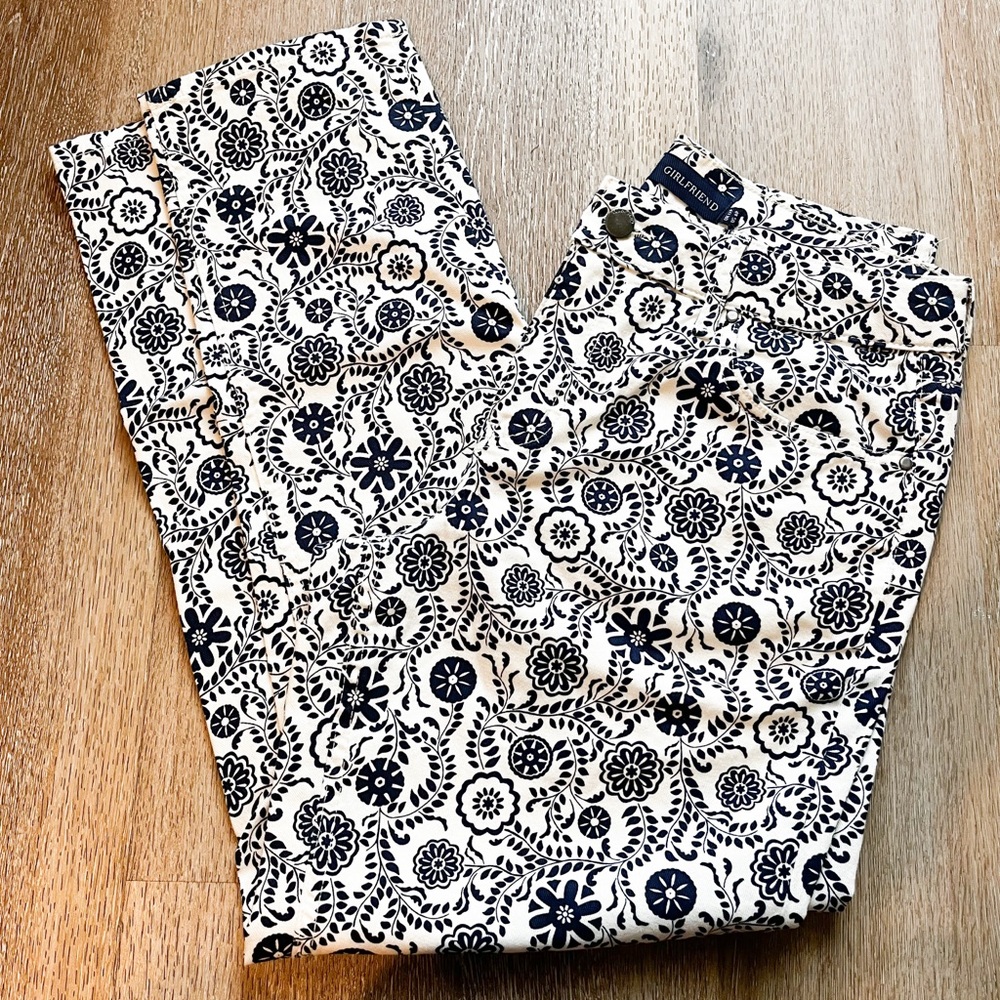 Boden Denim Girlfriend Jeans 8P Blue and White